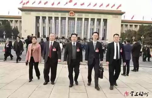 人大领导阵容插图