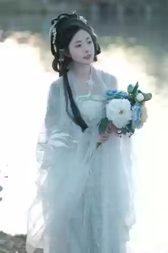 梦幻西游梨花图片，梦幻西游梨花和霹雳哪个好看插图1